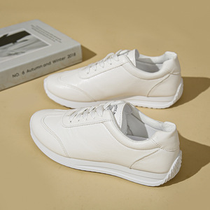 Zapatillas blancas informales para mujer, calzado deportivo moderno para estudiantes, zapatos blancos versátiles y modernos, versión coreana - Product Image 4
