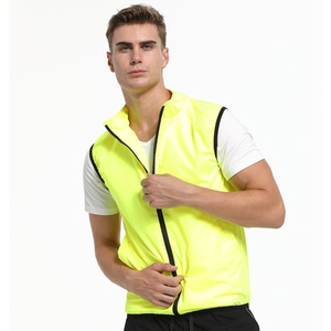 Chaleco de Seguridad Ajustable de Alta Visibilidad, Transpirable, con Cinta Reflectante Fluorescente, Logotipo Personalizado, Color Personalizado, 100% Poliéster - Product Image 4