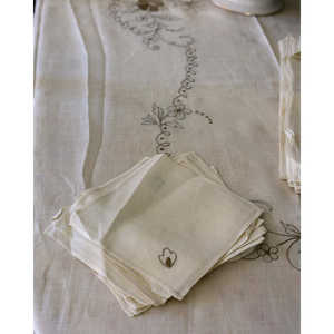 Juego de 12 Manteles de Lino Ecológicos con Servilletas Cuadradas para Cena y Aperitivo para Uso en el Hogar o en Hoteles - Product Image 5