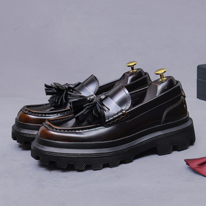 Men's large-sized slouchy platform leather suede glossy loafers in retro color scheme with removable leather <b>insoles</b> - Product Image 2