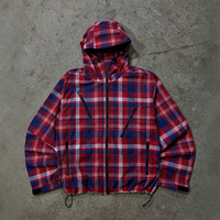 Jaket Windbreaker Berkerudung Motif Kotak-kotak Plaid Logo Kustom Tahan Air dengan Banyak Kantong Resleting untuk Hiking Outdoor dan Streetwear