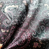 Tissu de doublure pour costume imprimé numériquement en satin brillant polyester 80 g/m² avec motif cachemire de créateur – Grande vente Fabfairy