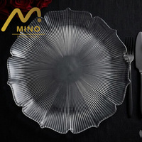 Assiette de présentation vintage en verre baroque transparent, style français, pour mariage, événementiel, traiteur et service de table élégant