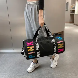 Moda su geçirmez spor çanta Hologram pembe Duffel spor çantası spor açık haftasonu çanta lüks seyahat çantaları bagaj