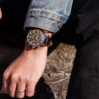 Montre-bracelet décontractée à quartz analogique pour homme LP85 avec bracelet en cuir, cadran à chiffres romains et aiguilles lumineuses – Vente en gros