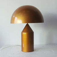 Lampe de table moderne de luxe en or, forme de champignon, abat-jour en métal, interrupteur LED, génération d'énergie, hôtel, maison, chambre à coucher, salon