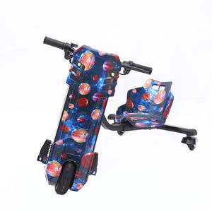 Chine livraison directe d'usine prix de gros haut-parleur blue-tooth 3 construit dans flash roue électrique drift rider tricycle <span class=keywords><strong>scooter</strong></span> - Product Image 3