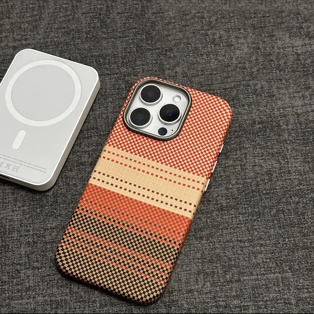 For 17 Pro Max Animal Design Magnetic Matte Suction Drop-resistant Carbon Fiber PC Phone Case