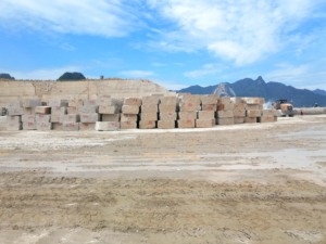 Piedra <span class=keywords><strong>de</strong></span> diseño para construcción <span class=keywords><strong>de</strong></span> fachadas, granito amarillo, giallo santa Celia - Product Image 4