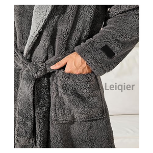 Accappatoio Termico in Lana Lavorata a Maglia con Logo Personalizzato, Morbido Pigiama con Cappuccio, Cappotto da Casa Extra-Lungo di Lusso con Tasche Grandi per <span class=keywords><strong>Uomo</strong></span> - Product Image 4
