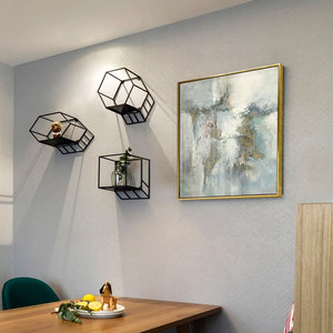 Bức tranh nghệ thuật Pop được chế tác táo bạo với màu sắc rực rỡ và chủ đề mang tính biểu tượng để tạo nên một tuyên bố nổi bật trên bất kỳ bức tường nào - Product Image 2