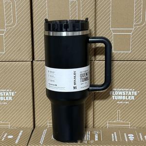 Gobelet <span class=keywords><strong>de</strong></span> voyage isotherme à double paroi en acier inoxydable personnalisé <span class=keywords><strong>de</strong></span> 40 oz avec poignée, isolation thermique <span class=keywords><strong>de</strong></span> 12 à 24 heures - Product Image 4