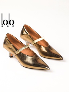 สำหรับฤดูใบไม้ผลิปี 2026 ผู้หญิงสามารถสวม<span class=keywords><strong>รองเท้า</strong></span>ส้นเตี้ยหัวแหลมที่ใส่สบายสำหรับโอกาสที่เป็นทางการ ด้วยดีไซน์แบบสวมขึ้นได้ในครั้งเดียว - Product Image 2