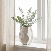 Vase de table en céramique abstrait minimaliste moderne Wabi-Sabi nordique, ondulé, givré, beige, pour fleurs, salon, vente en gros personnalisée