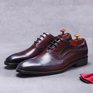Chaussures de luxe originales Poopperkin pour hommes, style européen et américain, faites à la main, couleurs variées, richement décorées, pointues, Oxford sculptées, à lacets, antidérapantes ASTON - Product Image 1