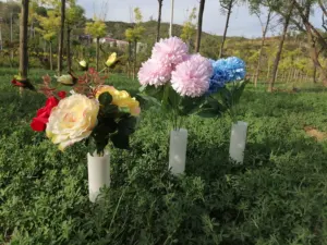 Çiçek sahipleri mezarlığı anıtlar mezarlığı vazolar için sivri taze yapay mezar çiçekler