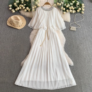 Elegante Vestido de Manga Corta con Chal para Mujer, Diseño de Alta Gama con Cristales, Cintura Ajustable con Cordones, Falda Larga Plisada - Product Image 2