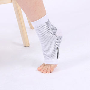 Kaus kaki pergelangan kaki dapat bernafas lari olahraga Logo kustom untuk menyembuhkan Spurs lengkungan nyeri bengkak pria wanita kaus kaki kompresi - Product Image 2