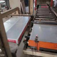 Machine à plastifier les films en PVC pour carreaux de gypse entièrement automatique de haute qualité Machines de fabrication de matériaux de construction pour panneaux de gypse