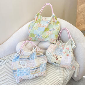 Verano coreano INS personalizado hecho a mano lindo Patchwork Floral tela costura bolso de mano acolchado algodón cordón bolsa de compras - Product Image 3