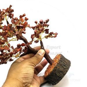 Vente en gros de haute qualité de jaspe rouge fait à la main cristal énergie arbre Figurine Inde pour Feng Shui collection mariage décoration de la maison - Product Image 2