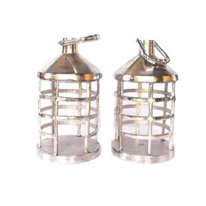 Lanterne en fonte d'aluminium dans une finition en nickel brut et une forme ronde Lanterne de Noël Diwali Bougeoir Jardin Salon Décor - Product Image 1