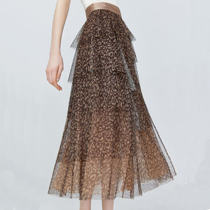 Produits tendance 2025 Nouveautés Fabricant sur mesure <span class=keywords><strong>Tulle</strong></span> léopard Élégant Taille haute <span class=keywords><strong>Jupe</strong></span> <span class=keywords><strong>longue</strong></span> plissée en forme de A pour femmes - Product Image 4