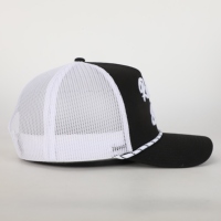Chapeau de corde en maille à 5 panneaux avec logo de broderie perforé au laser Casquette de sport imperméable de style Hip Hop
