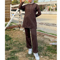2026 Toptan Mütevazı Spor Giyim Uzun Kollu Üst Pantolon Takımı Kemerli Hafif Hızlı Kuruyan Kadınlar İçin Her Mevsim Spandeks/Polyester