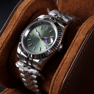 Montre automatique mécanique de luxe pour homme MINUTETIME avec cadran vert, logo personnalisé, mouvement NH35, étanche 5ATM, verre saphir - Product Image 4