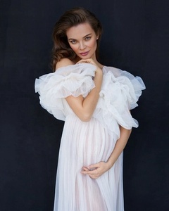 Robes <span class=keywords><strong>de</strong></span> <span class=keywords><strong>soirée</strong></span> <span class=keywords><strong>pour</strong></span> femmes enceintes en tulle illusion, coupe trapèze, épaules dénudées, manches courtes - Product Image 1