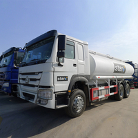 Truk Pemadam Kebakaran Tugas Berat 6x4 371HP Daya Terukur Kapasitas Tangki 12m³ Berat Kendaraan Kotor 25t Pemadam Kebakaran Penyelamat
