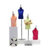 Mannequins de vitrine pour enfants, colorés, en velours PE, garçon et fille, présentoirs de vêtements avec bras en bois amovibles