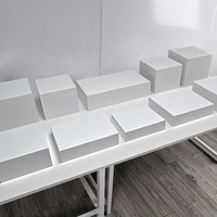 Ensemble de cubes d'affichage en acrylique blanc pour aliments, parfums, vases à fleurs et présentoirs cosmétiques