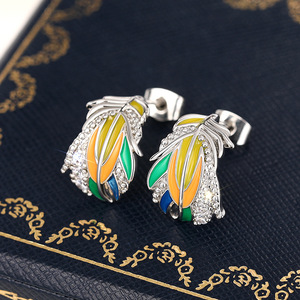 Eleganti Orecchini a Perno con Foglie e Piume, Stile Boho Minimalista, Gioielli da Donna alla Moda per Uso Quotidiano, Regalo Chic - Product Image 2