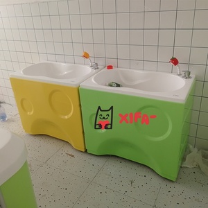 Baignoire d'hydrothérapie autoportante pour bébés, construction en acrylique, thermomètre intégré, faible consommation d'énergie - Product Image 2