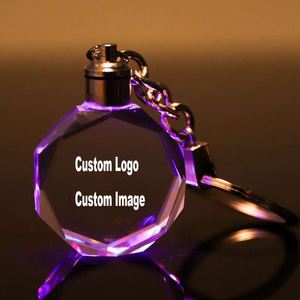 Llaveros LED Promocionales con Logotipo de Auto Personalizado, Llavero con Grabado Láser, Llavero Creativo de Cristal, Regalos Publicitarios - Product Image 1