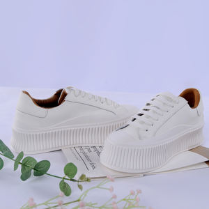 Кроссовки IStapromo Gifts из новой весенней коллекции: женские белые кожаные кроссовки на массивной подошве, повседневные платформенные кроссовки-«бисквиты» - Product Image 2