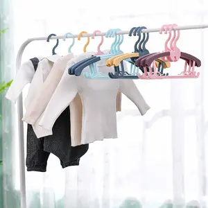 DS964 Verstelbare Hangers Antislip En Uitschuifbare Wasserij Baby Hangers Basics Intrekbare Peuter Baby Baby Plastic Hangers
