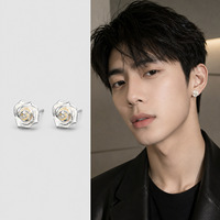 Anting-anting Stud Bunga Mawar-Ornamen Telinga Logam Trendi untuk Pria Wanita Gaya Eropa Amerika Ramah Lingkungan Mode Retro