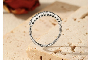 Anillo de serpiente abierto ajustable de plata de ley S925 con circonita de dos colores, anillo minimalista apilable para mujer, regalo de joyería diaria - Product Image 3