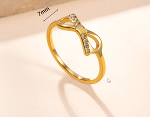 Nuevo Anillo Unisex de Acero Inoxidable con Baño de Oro Real, Estilo Coreano, con Lazo Hueco y Diamantes Incrustados, Venta al Por Mayor - Product Image 6