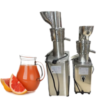 Multifunctionele sapcentrifuge, blender en sapcentrifugeermachine, elektrische fruitpers voor het maken van gembermix.