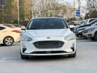 Ford Focus Hatchback 2019 Otomatis Bensin 5 Kursi Setir Kiri Sunroof Kamera Belakang