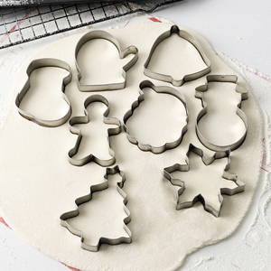 Bộ Quà Tặng 3D 8 Chiếc Dụng Cụ Cắt Bánh Quy Bánh Gừng Giáng Sinh Hình Ngôi Sao Người Tuyết Bằng Thép Không Gỉ Nhỏ Tự Làm - Product Image 1