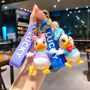 Porte-clés dessin animé Mickey Minnie, pendentif Donald <span class=keywords><strong>Duck</strong></span>, pour voiture et sac à dos, décoration de couple, petit cadeau, vente en gros - Product Image 3