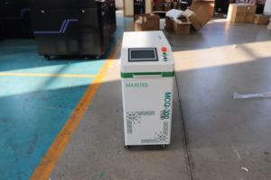 Vente flash Machine de nettoyage au laser <span class=keywords><strong>pulsé</strong></span> refroidie par <span class=keywords><strong>air</strong></span> AKQ-300 200W, élimination de la peinture, élimination de la rouille, 2mj - Product Image 2