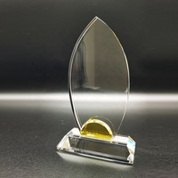 Trophée en cristal créatif de luxe Premium lettre personnalisée Trophée en cristal iceberg personnalisé