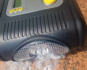 <span class=keywords><strong>Amazon</strong></span> New Car Inflator Pump con luz 12V Portable Car Mini Car Inflator Pump - Product Image 3