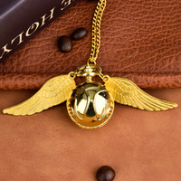 Montre-bracelet Gold Wing, collier, grande montre-bracelet à quartz en forme de boule de snitch magique dorée avec chaîne, cadeau pour garçons et filles